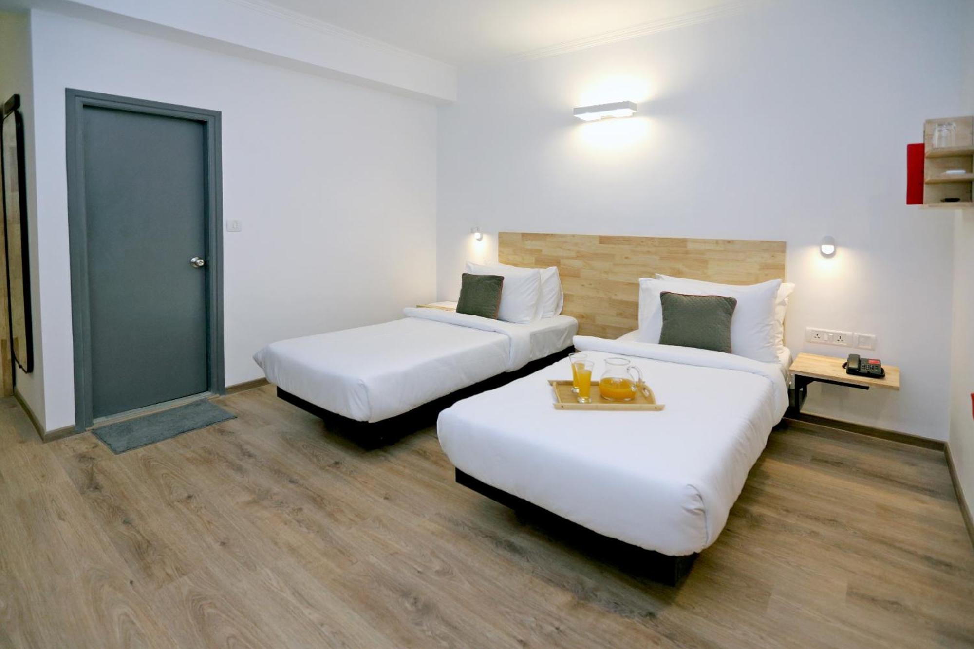 Oyo Townhouse 17 Huda City Center Near Leisure Valley Park Γκουργκάον Εξωτερικό φωτογραφία